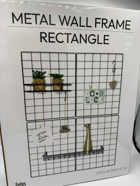 Koniec z Nudą na Ścianie! Stwórz Własny Moodboard Loft