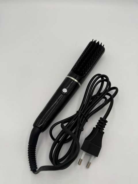 Koniec z lookiem na rozbitka! Elektryczny grzebień Wikinga dla Twojego zarostu