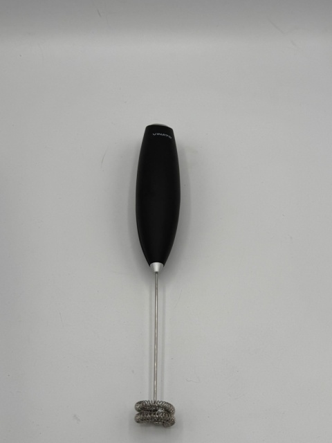 "VINATO Milk Frother 9300: Zmień Swoją Kawę w Codzienny Rytuał Luksusu!